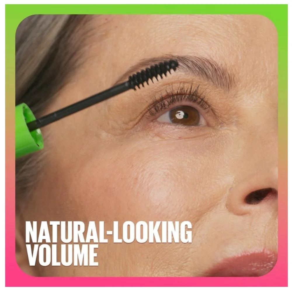 Maybelline Great Lash Lots of Lashes Mascara Shade: Very Black 🖤 🆕